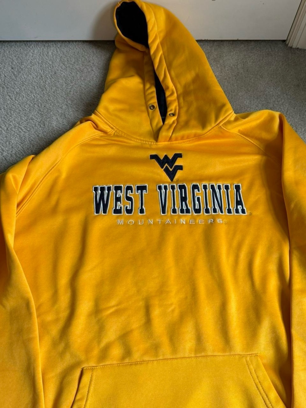 West Virginia Mountaineers Gold Hoodie - Picture 2 of 7